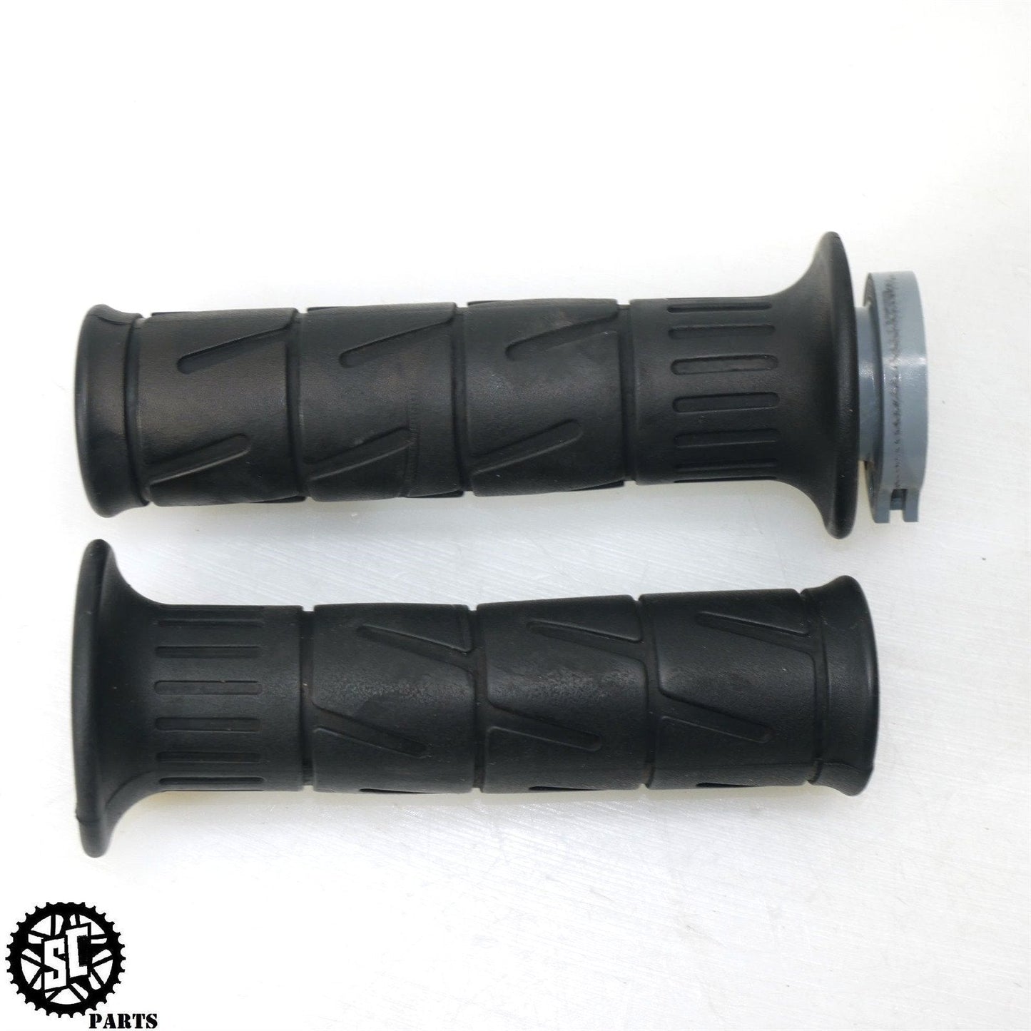 2008-2012 KAWASAKI NINJA 250 EX250 THROTTLE TUBE HANDLEBAR GRIP K42