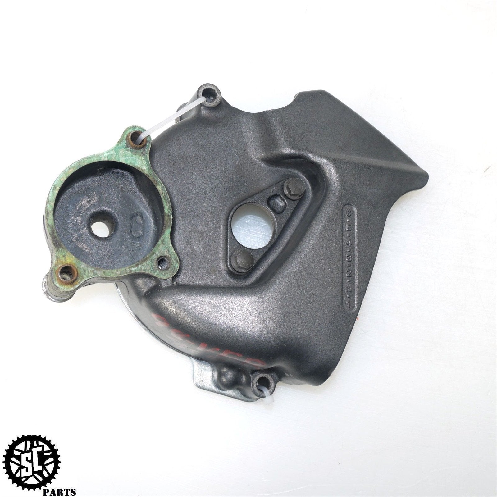 98 99 00 01 HONDA VFR800 FRONT SPROCKET COVER H30 – SALVAGECYCLEPARTS