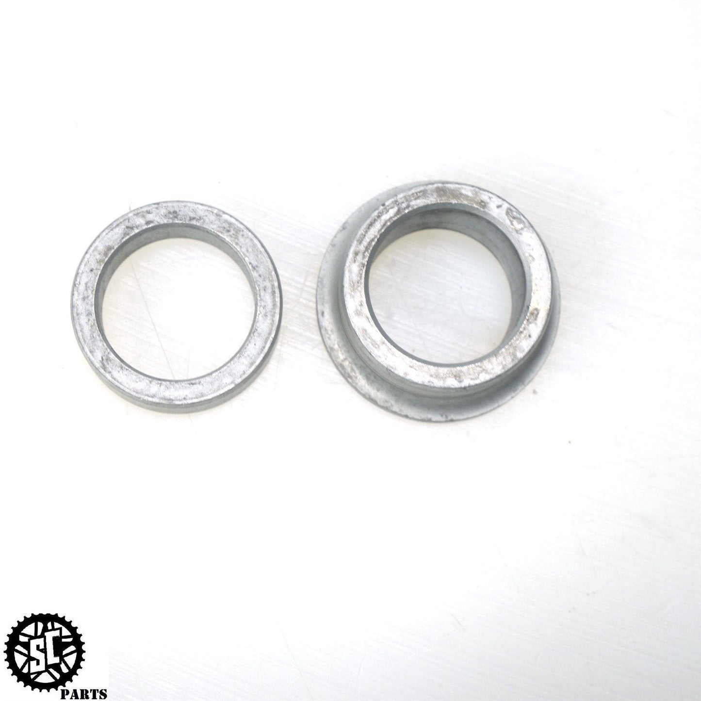 2005 2006 HONDA CBR600RR FRONT WHEEL AXLE SPACER H04