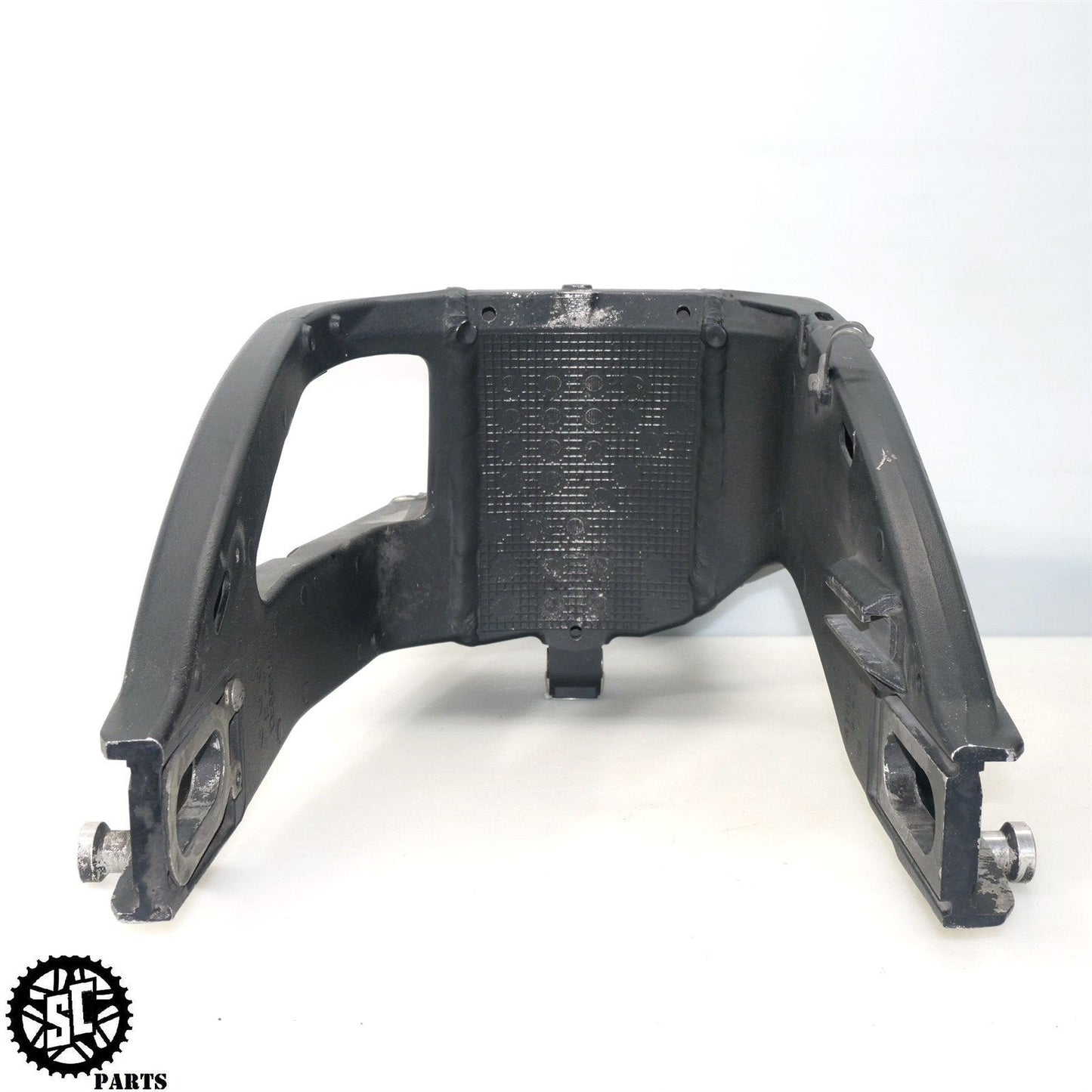 2013 09-16 SUZUKI GSXR 1000 REAR SWINGARM S58