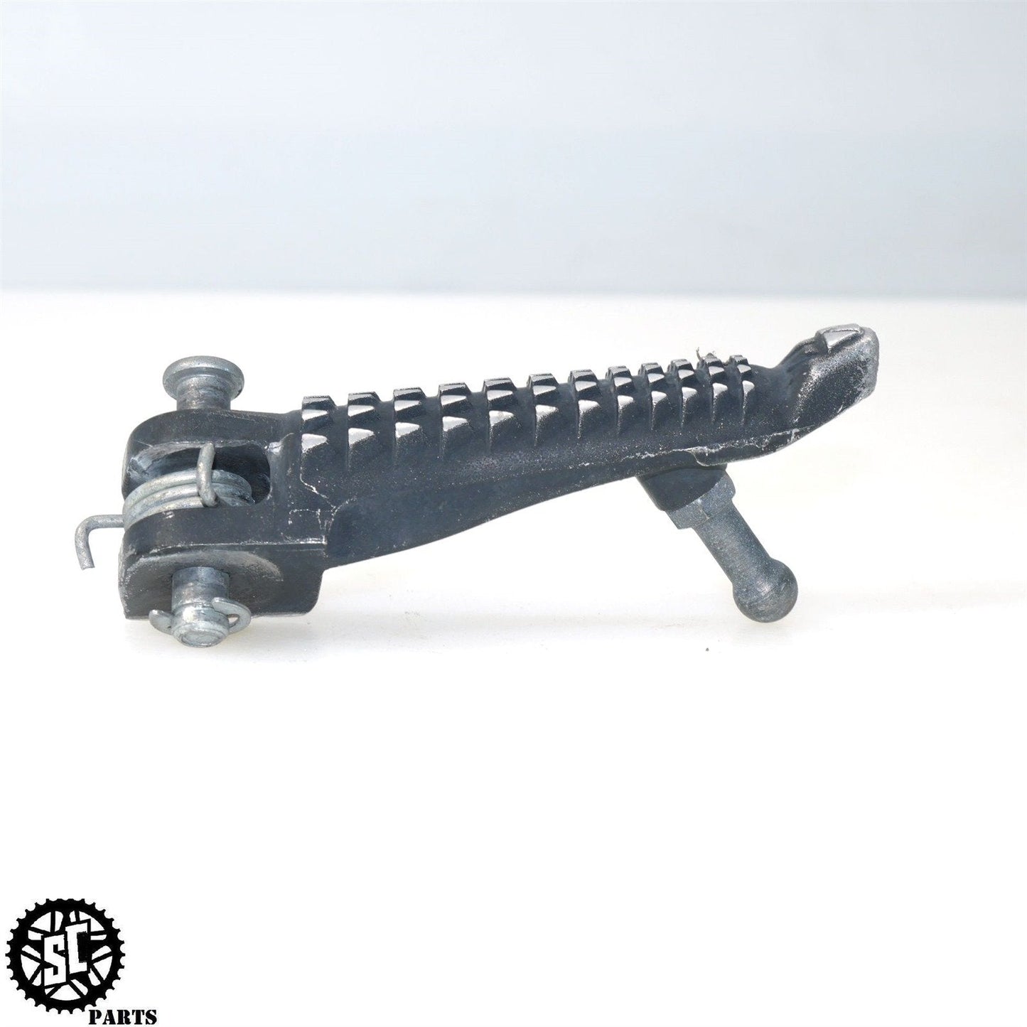 2011-2015 12 13 14 15 KAWASAKI NINJA ZX10R RIGHT FRONT FOOT PEG 34028-0140 K58