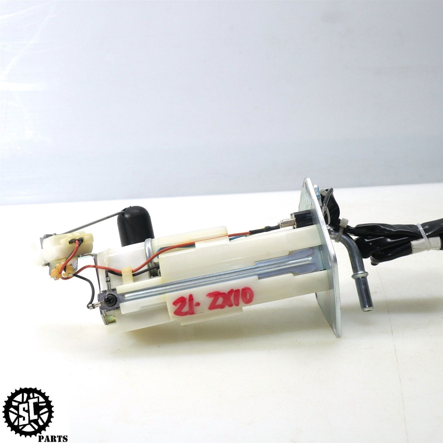 2021-2023 21 22 23 KAWASAKI NINJA ZX10R FUEL PUMP 49040-0798 K61