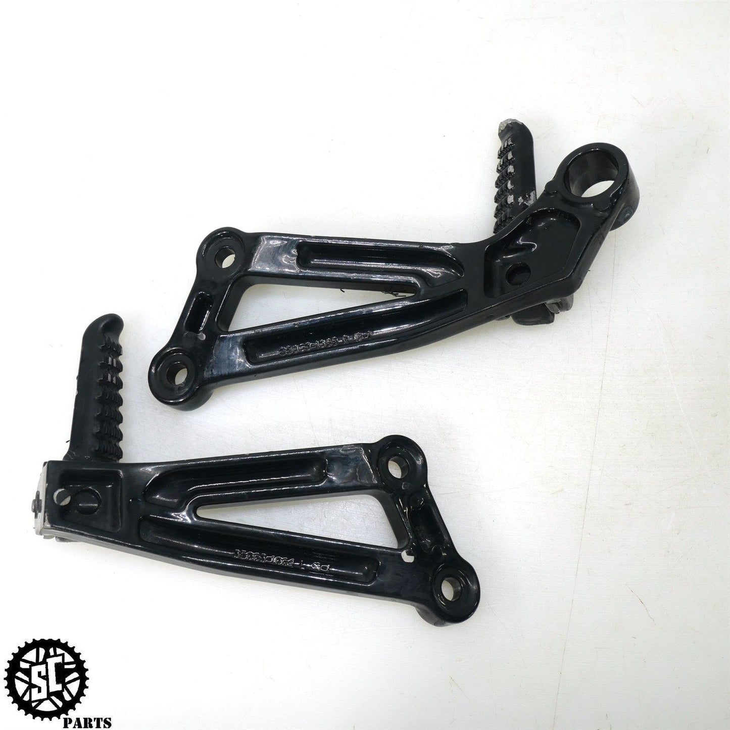 2000-2005 KAWASAKI NINJA ZX12R REAR PASSENGER FOOT PEG BRACKET LEFT RIGHT K29