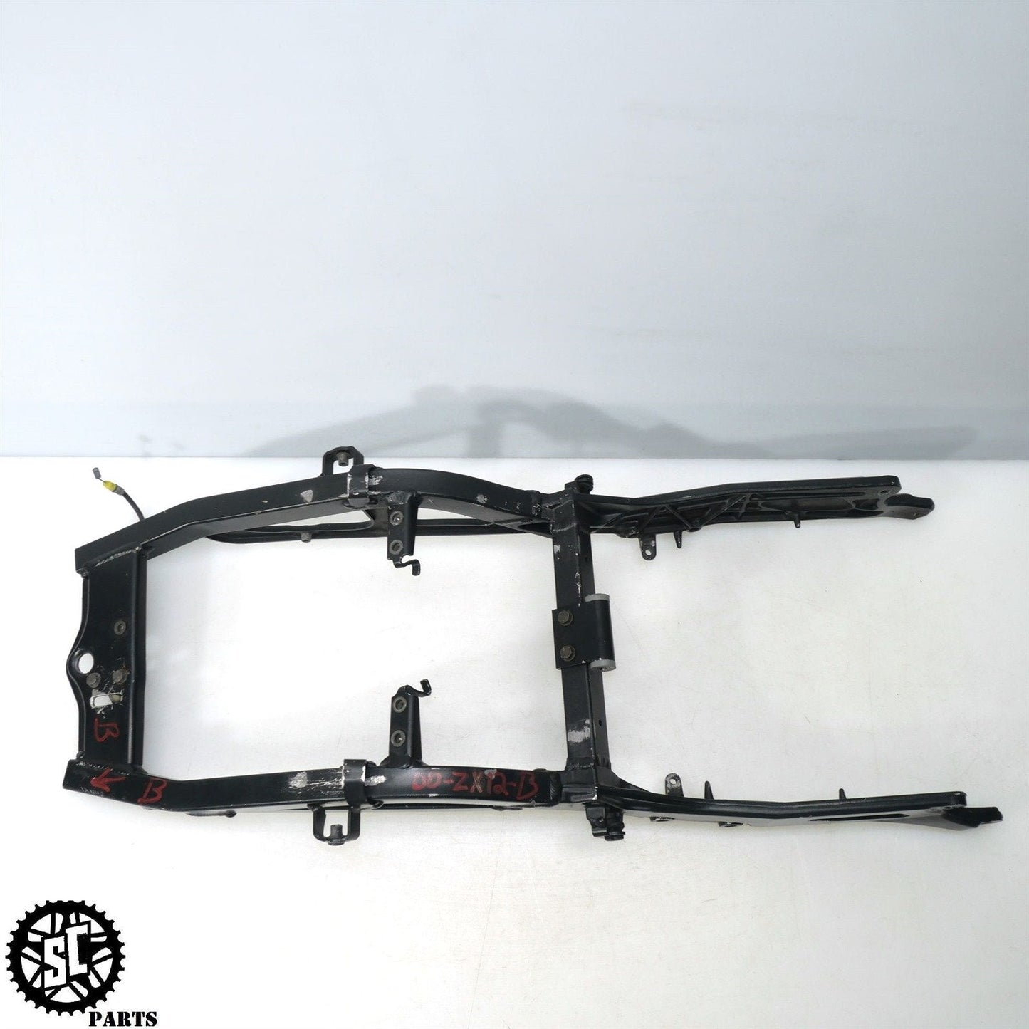 2000-2001 KAWASAKI NINJA ZX12R REAR SUBFRAME TAIL SB 32160-1778-8F K29