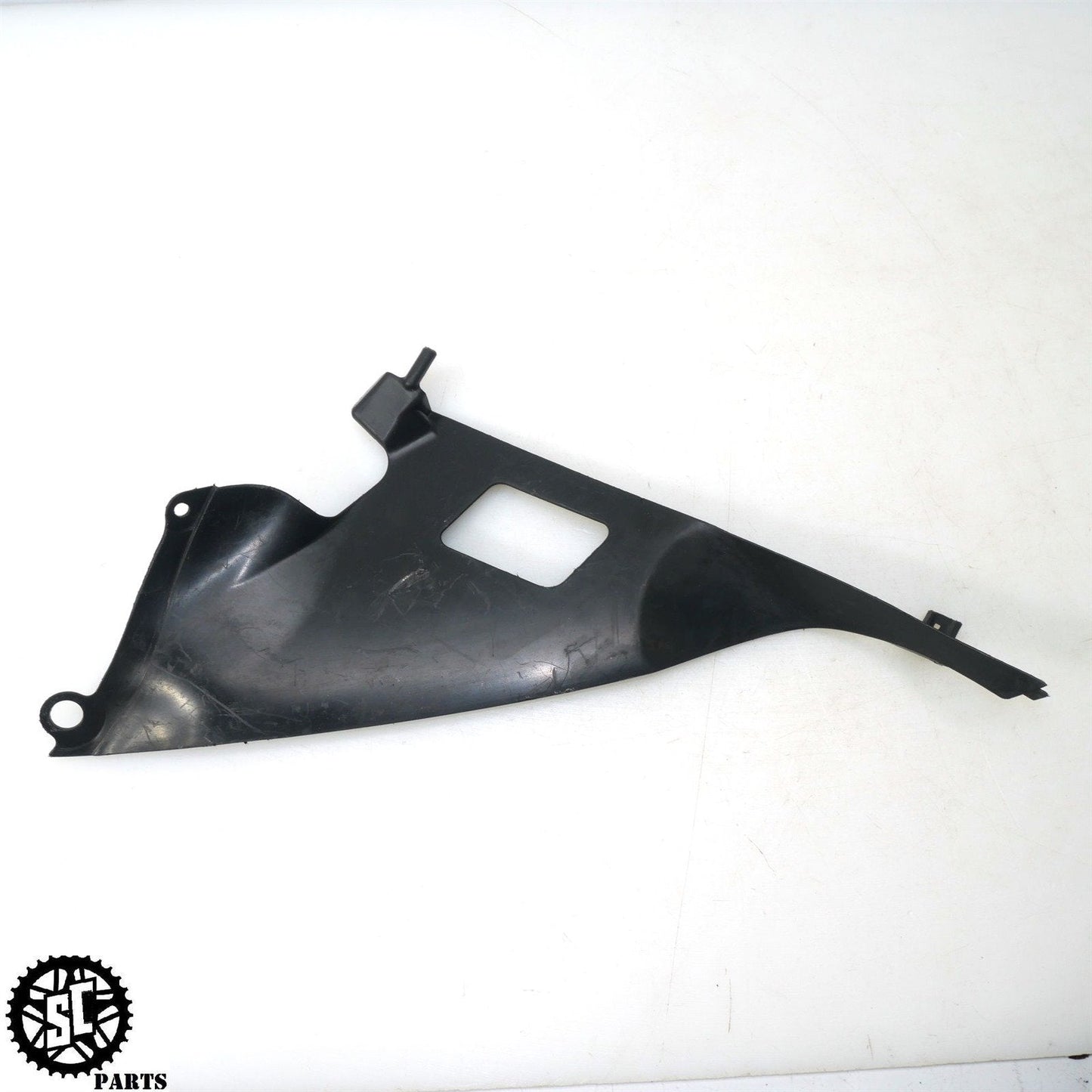 06 07 SUZUKI GSXR 600 750 RIGHT FRONT INNER FAIRING PLASTIC S21