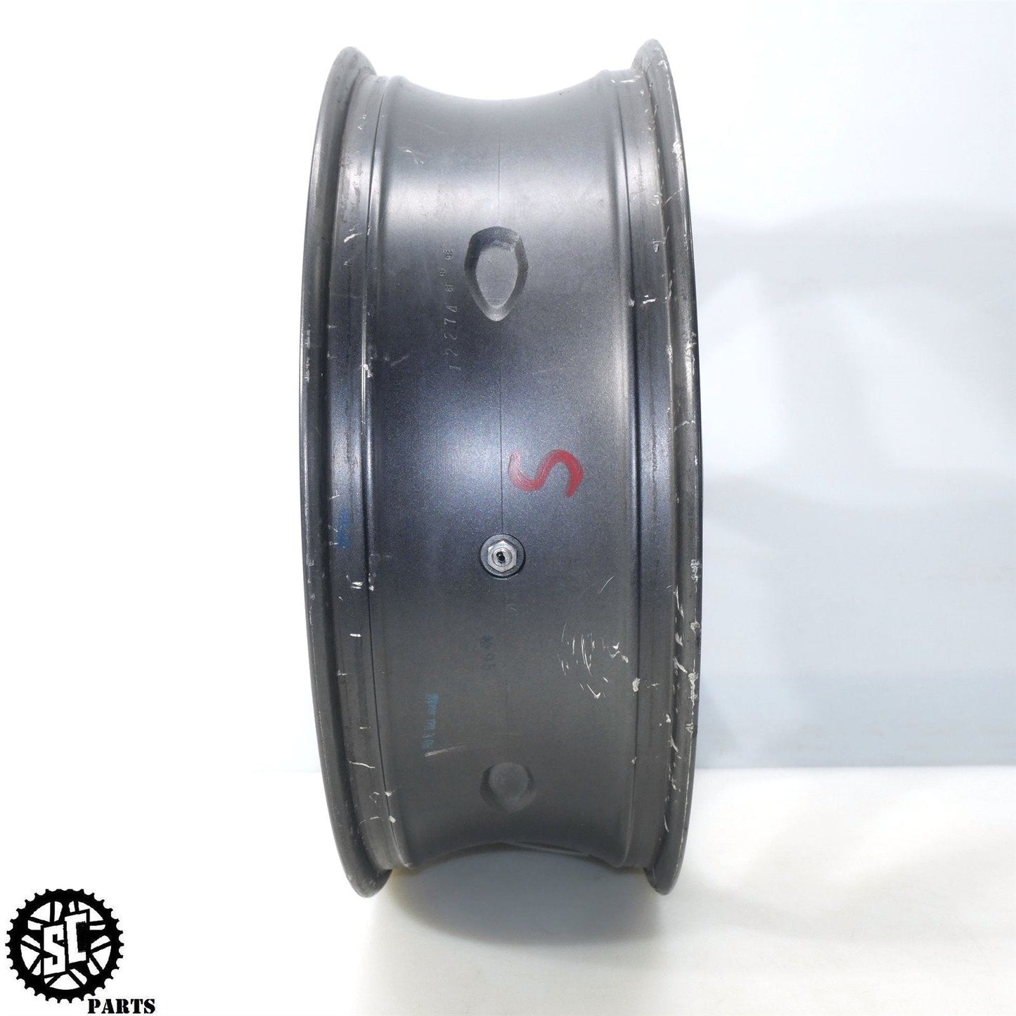 2007-2012 TRIUMPH STREET TRIPLE 675 REAR WHEEL RIM STRAIGHT T40