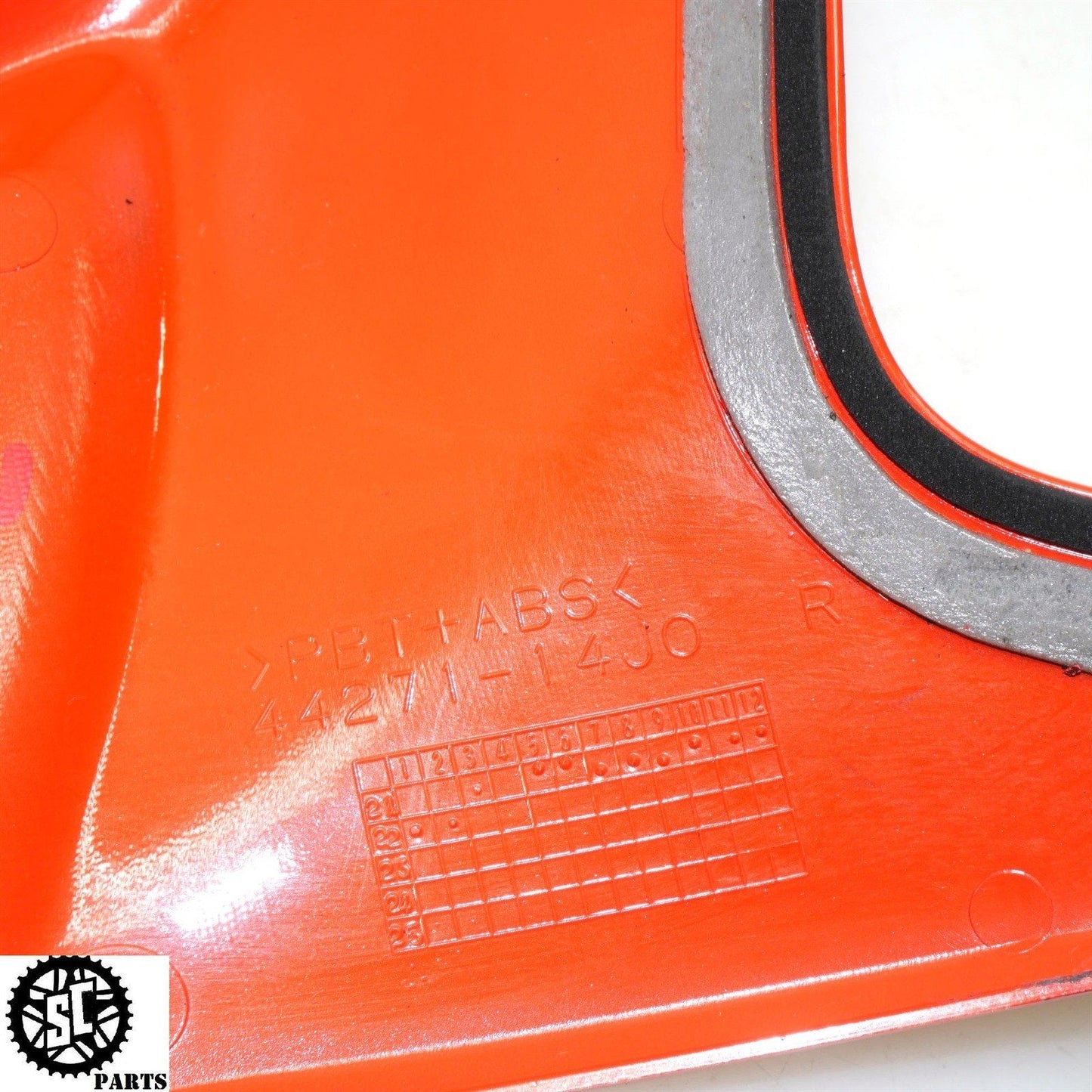 11-23 2022 SUZUKI GSXR 600 750 LEFT RIGHT GAS TANK FAIRING COVER LEFT RIGHT S39