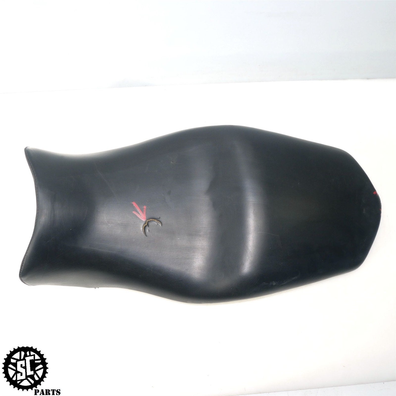 2000 DUCATI 900SS SUPERSPORT SEAT D03 – SALVAGECYCLEPARTS