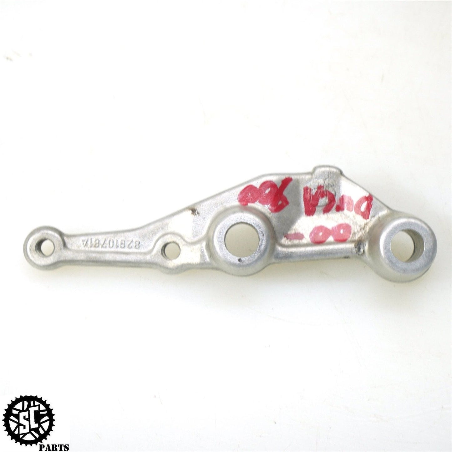 2000 DUCATI 900SS SUPERSPORT REAR BRAKE MASTER CYLINDER BRACKET D03