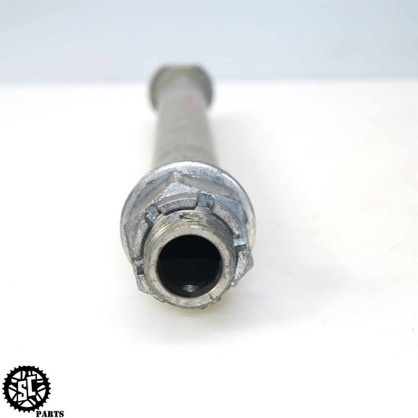 2021 KAWASAKI NINJA ZX10R REAR WHEEL AXLE BOLT 41068-0613 K36