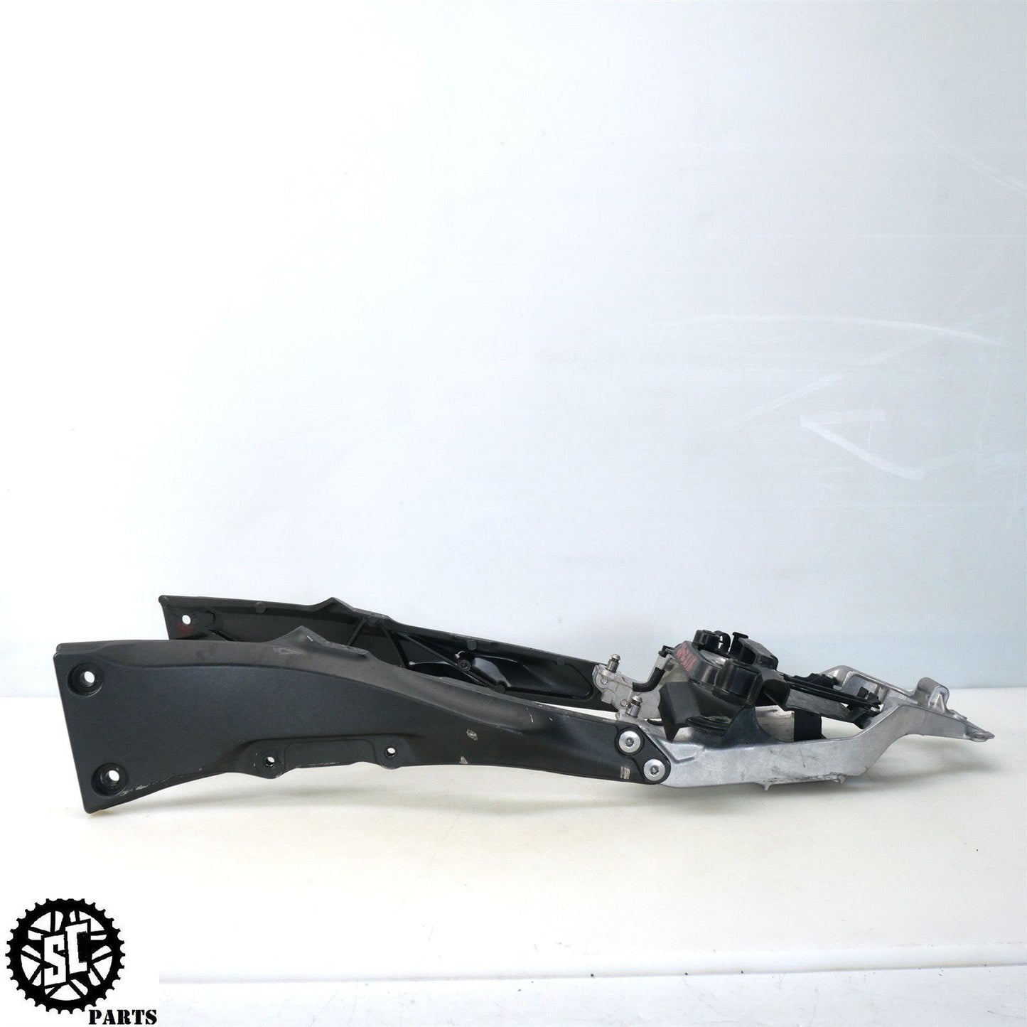 2021 KAWASAKI NINJA ZX10R REAR SUBFRAME BACK SUB FRAME K36