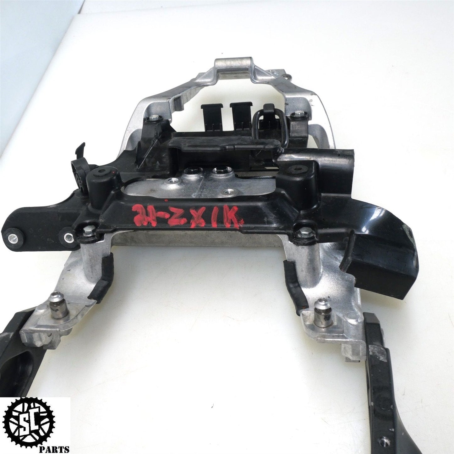 2021 KAWASAKI NINJA ZX10R REAR SUBFRAME BACK SUB FRAME K36