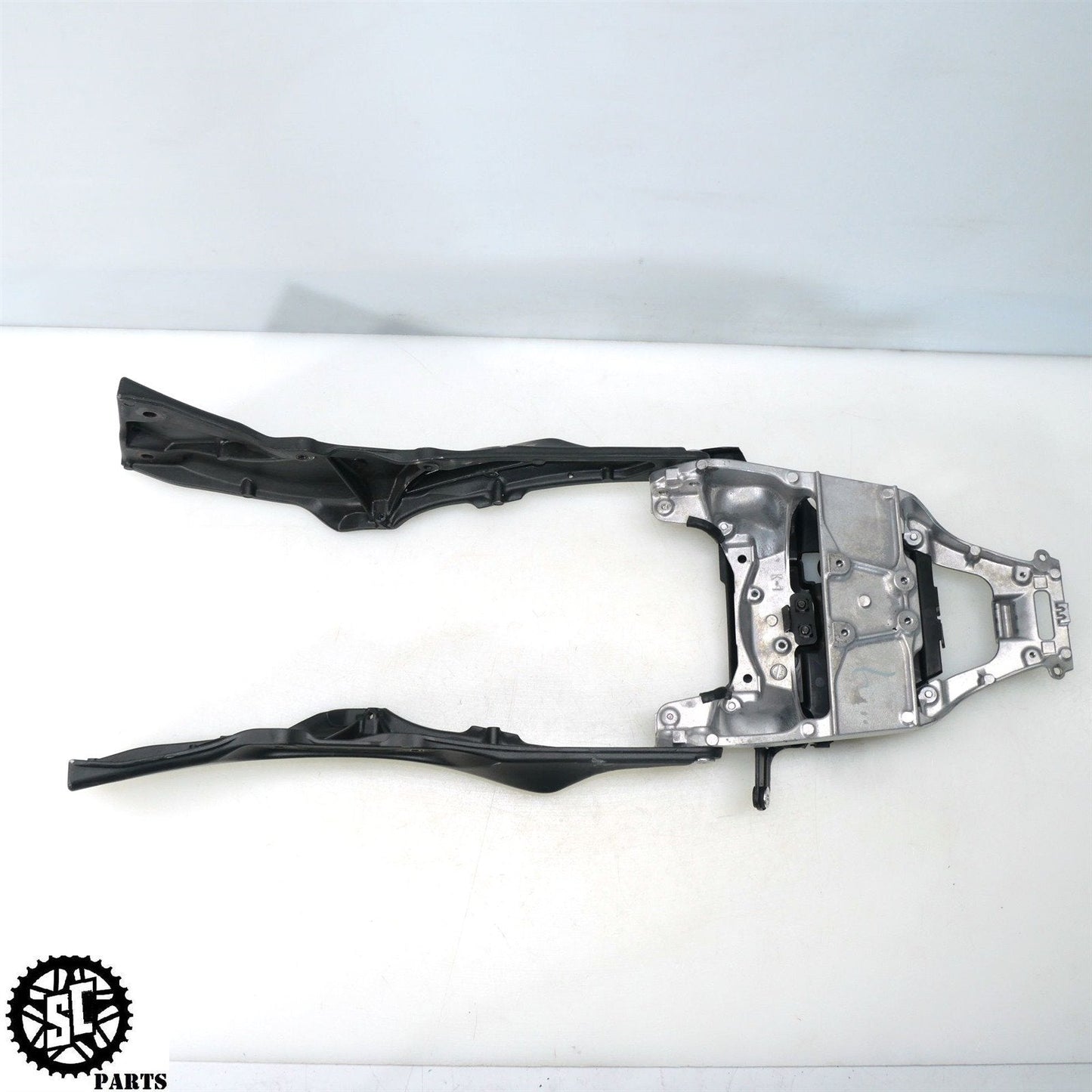 2021 KAWASAKI NINJA ZX10R REAR SUBFRAME BACK SUB FRAME K36