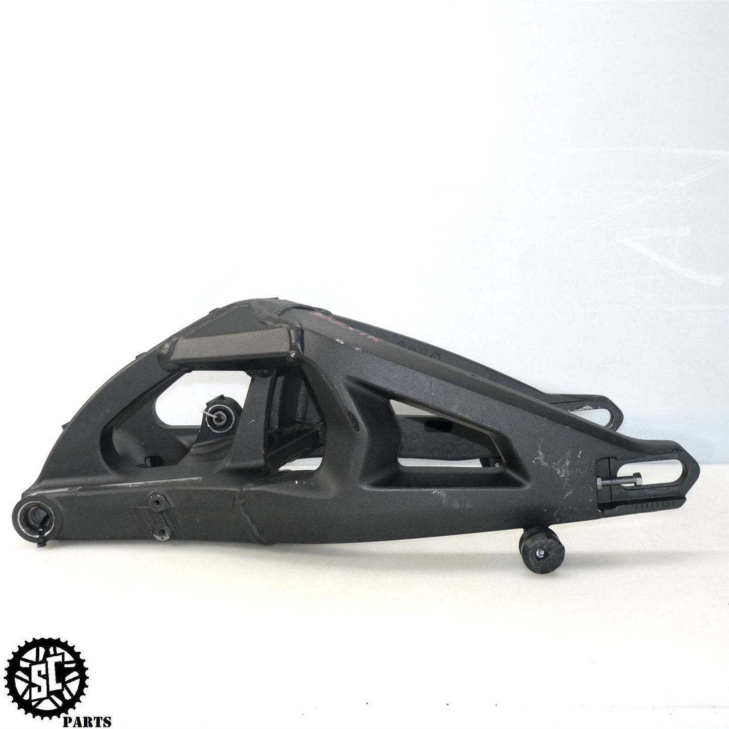 2021 KAWASAKI NINJA ZX10R REAR SWINGARM K36