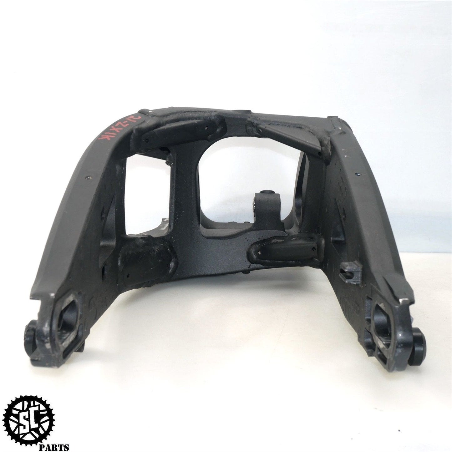 2021 KAWASAKI NINJA ZX10R REAR SWINGARM K36