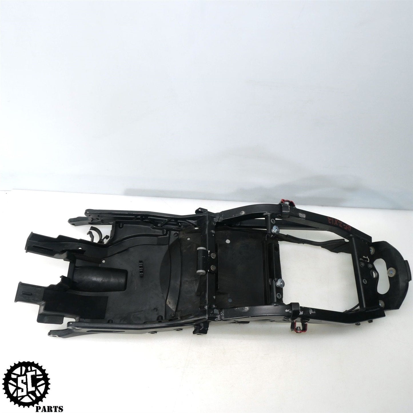 2002-2005 KAWASAKI NINJA ZX12R REAR SUBFRAME BATTERY TRAY K60