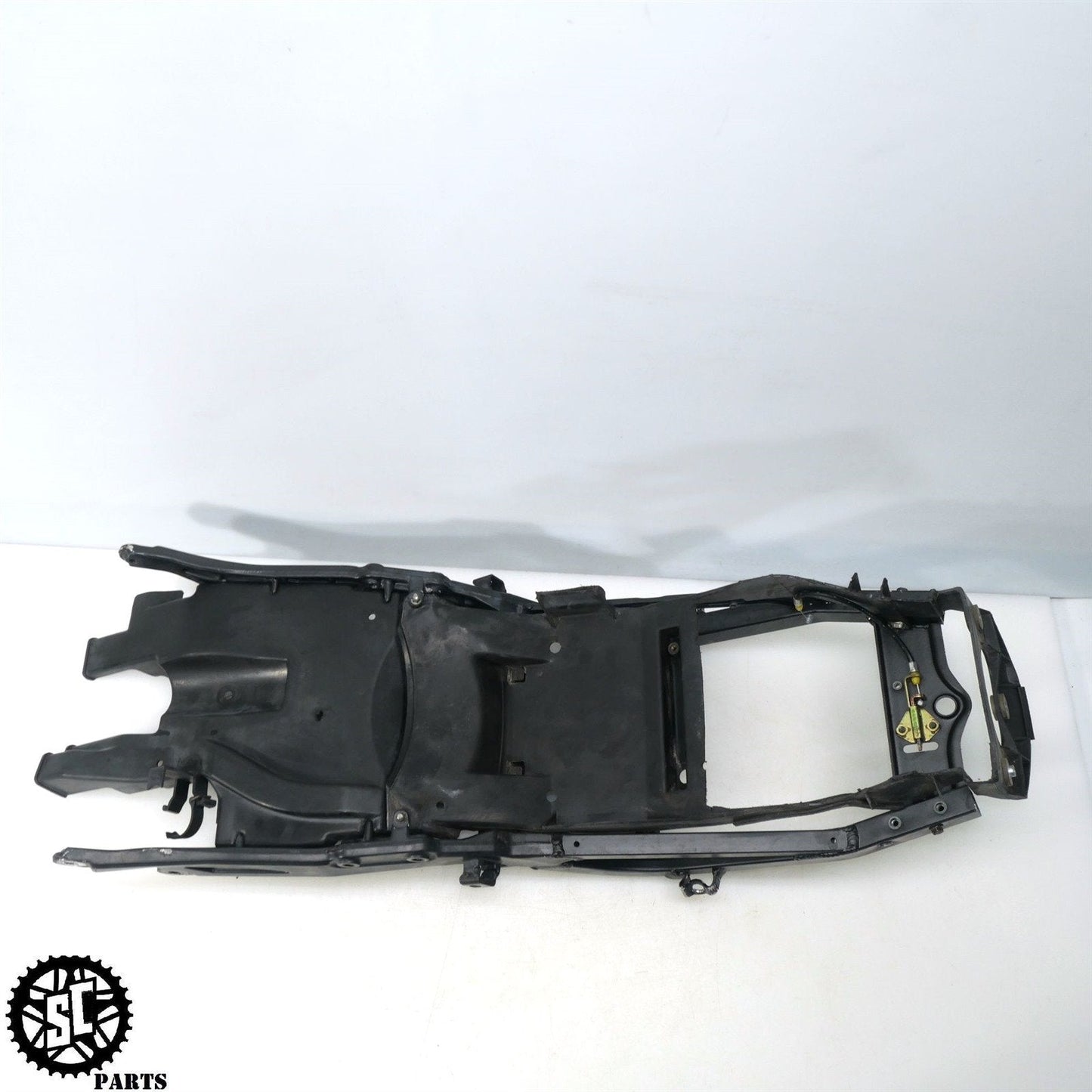 2002-2005 KAWASAKI NINJA ZX12R REAR SUBFRAME BATTERY TRAY K60