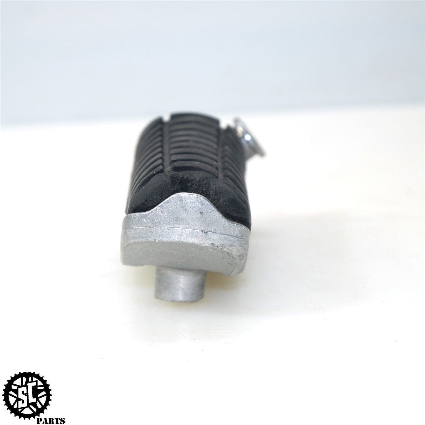 12-22 KAWASAKI NINJA ZX14R RIGHT FRONT FOOT PEG K68