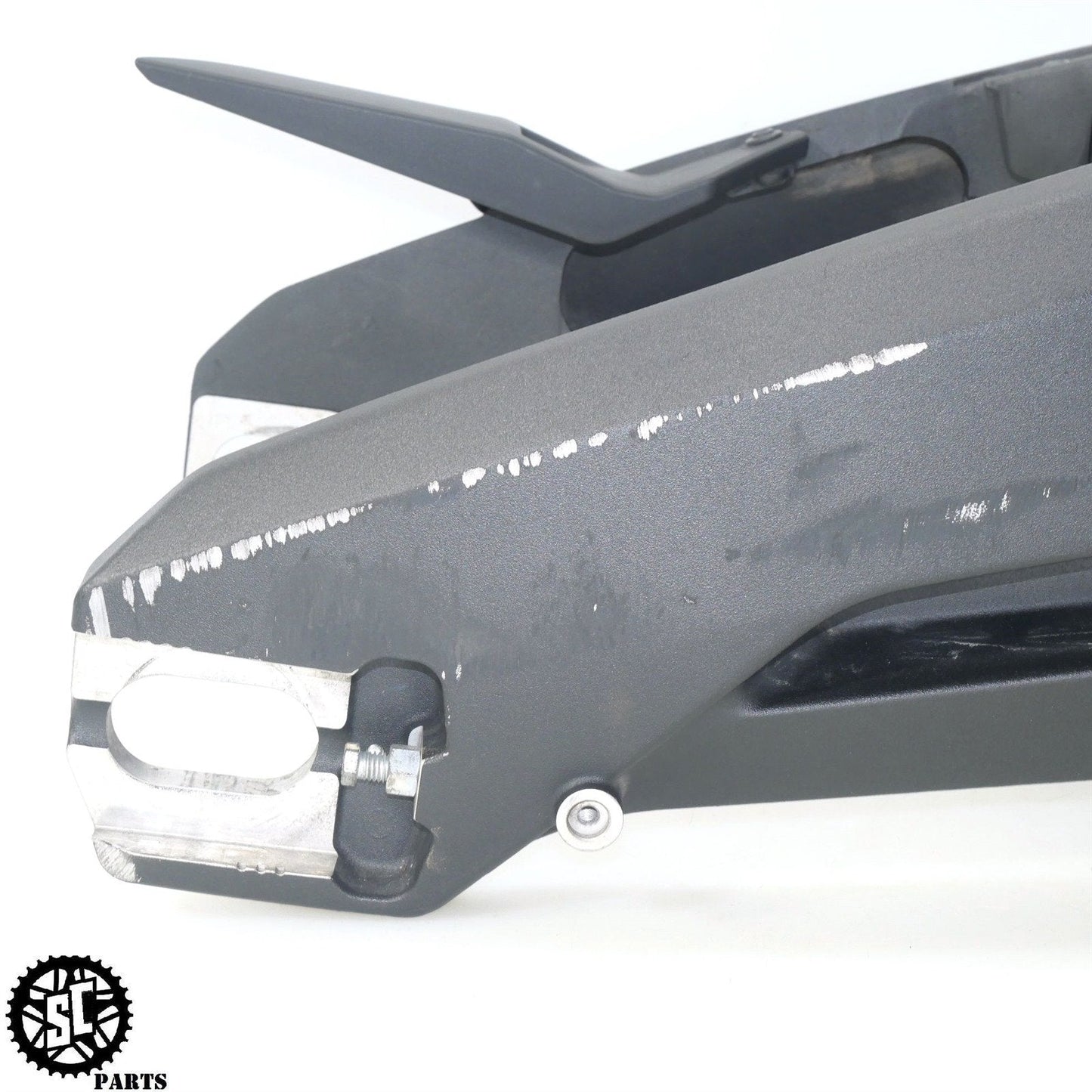 16-19 DUCATI PANIGALE 959 SWINGARM D02