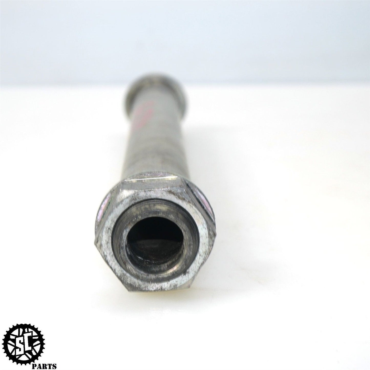 06 07 KAWASAKI NINJA ZX10R FRONT AXLE SHAFT BOLT K44