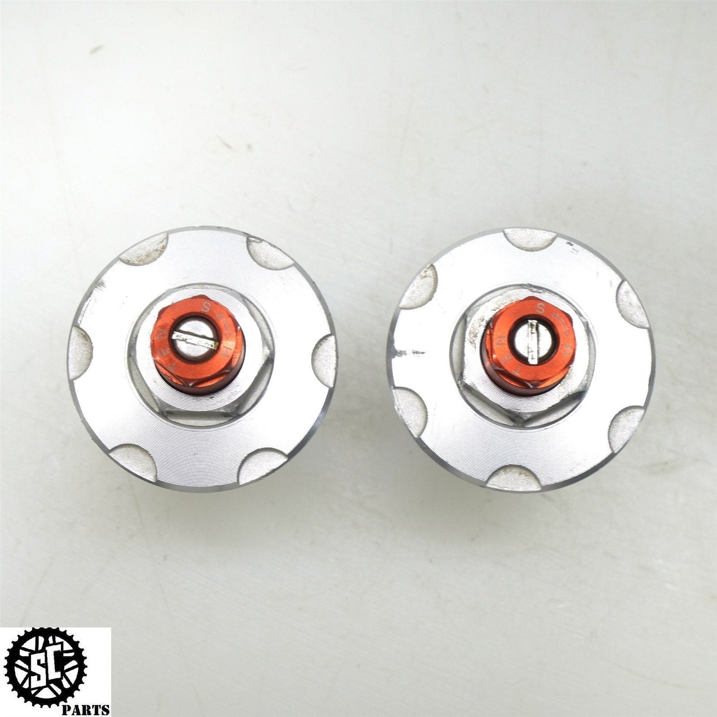 2015 TRIUMPH STREET TRIPLE 675 FRONT FORK TUBE PRE LOAD ADJUSTER CAP T18