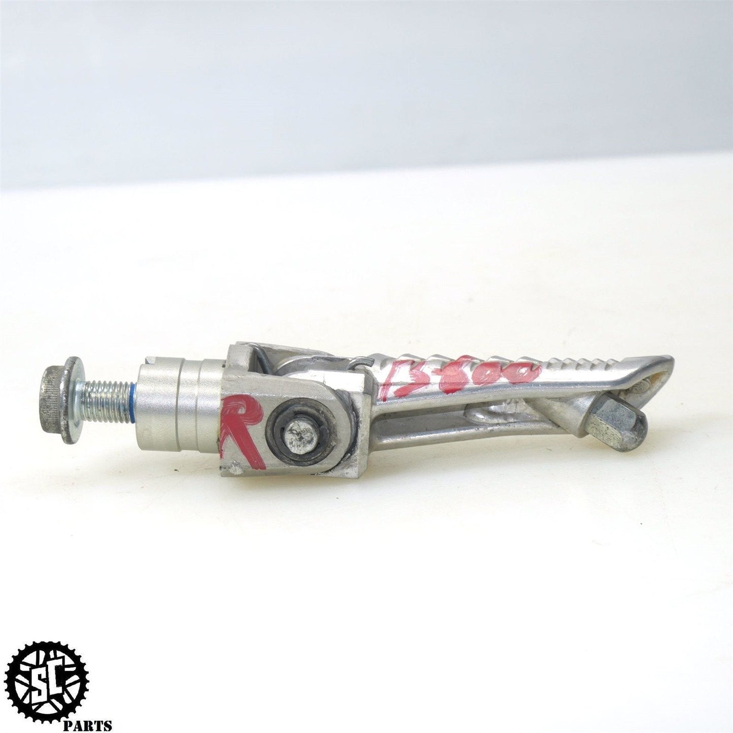 11-23 SUZUKI GSXR 600 750 RIGHT FRONT FOOT PEG REARSET S14