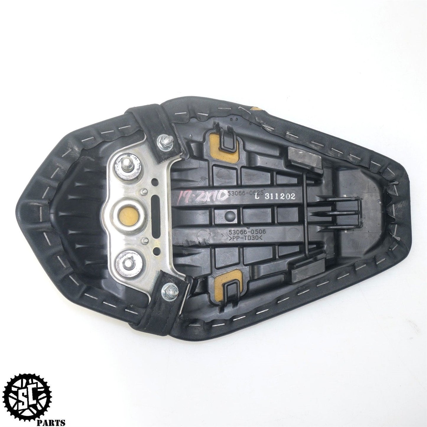 16-20 KAWASAKI NINJA ZX10R REAR PASSENGER SEAT K40
