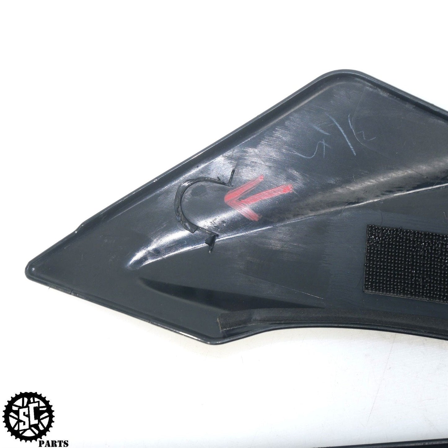 2011 SUZUKI GSXR600 FUEL GAS TANK SIDE FAIRING COVER S07