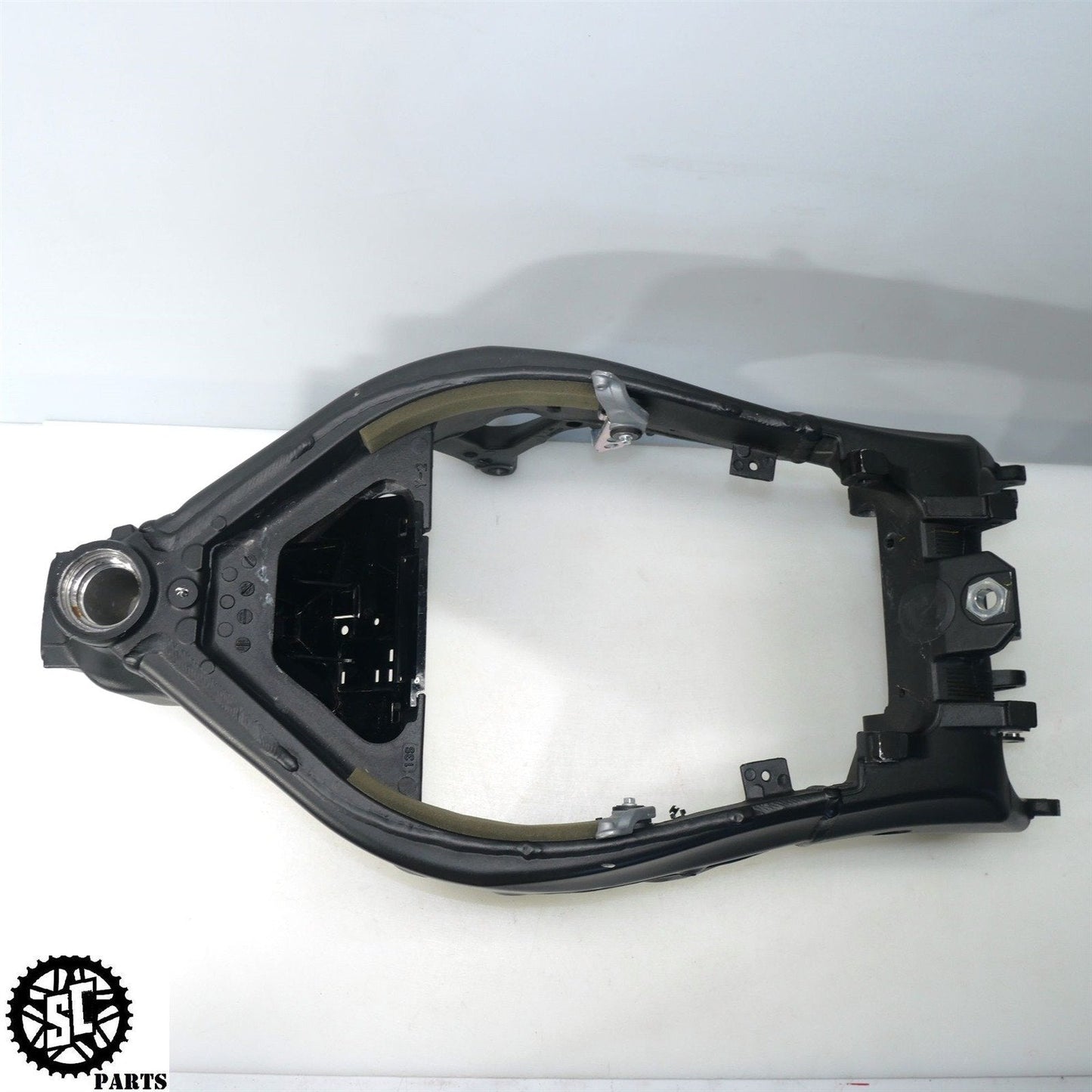 08-16 YAMAHA YZF R6 FRAME CHASSIS *NR* Y32