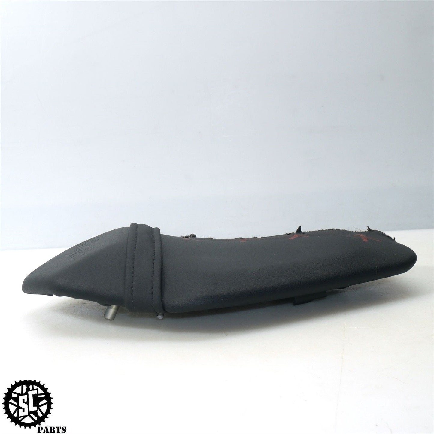 21-23 KAWASAKI NINJA ZX10R REAR PASSENGER SEAT K04