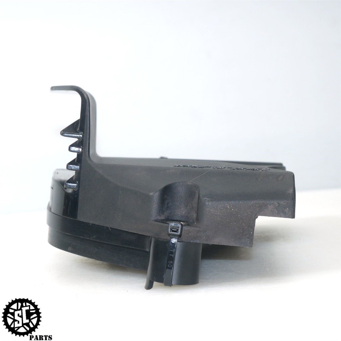 2011 YAMAHA YZF R1 FRONT SPROCKET COVER Y35