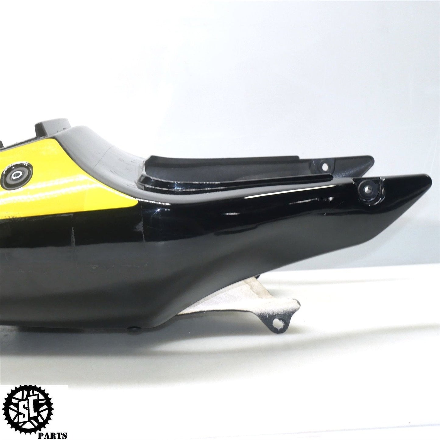 2003 SUZUKI GSXR 750 TAIL FAIRING HOT BODIES UNDERTAIL S09