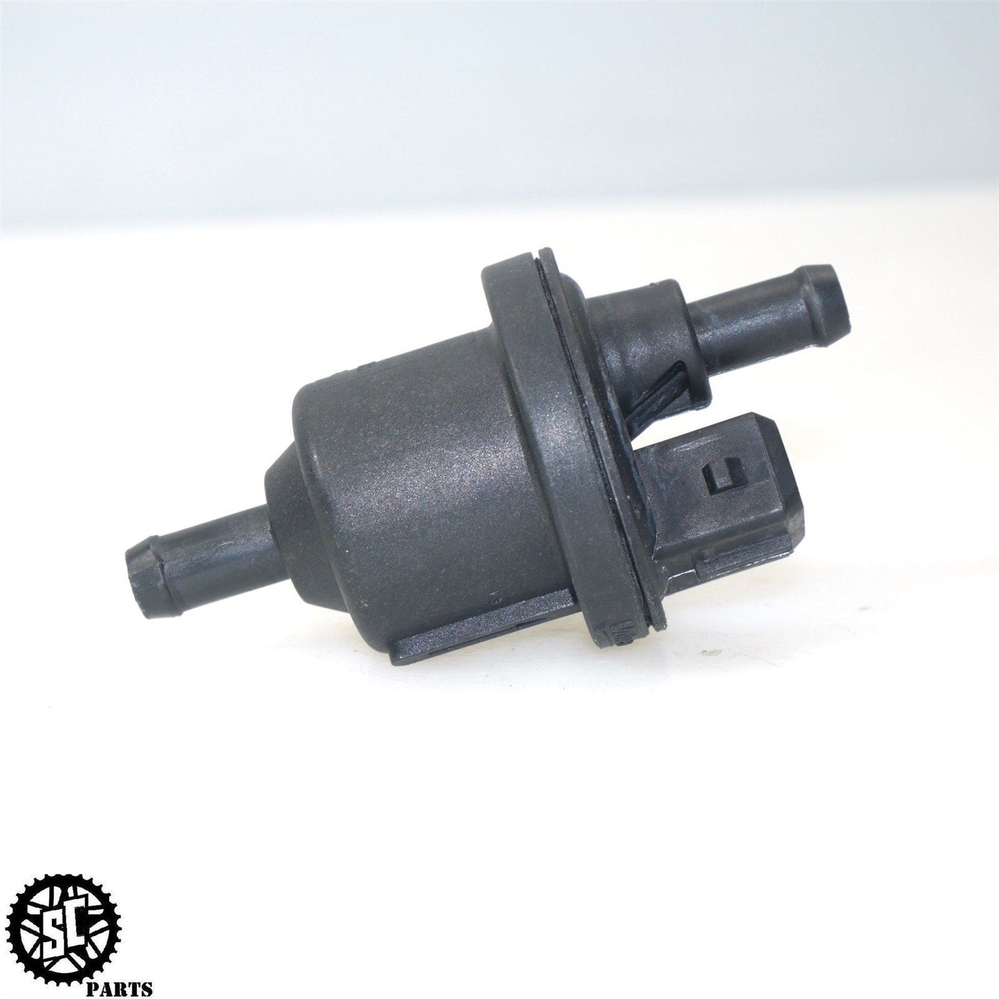 2015 TRIUMPH STREET TRIPLE 675 AIR PURGE VALVE T22