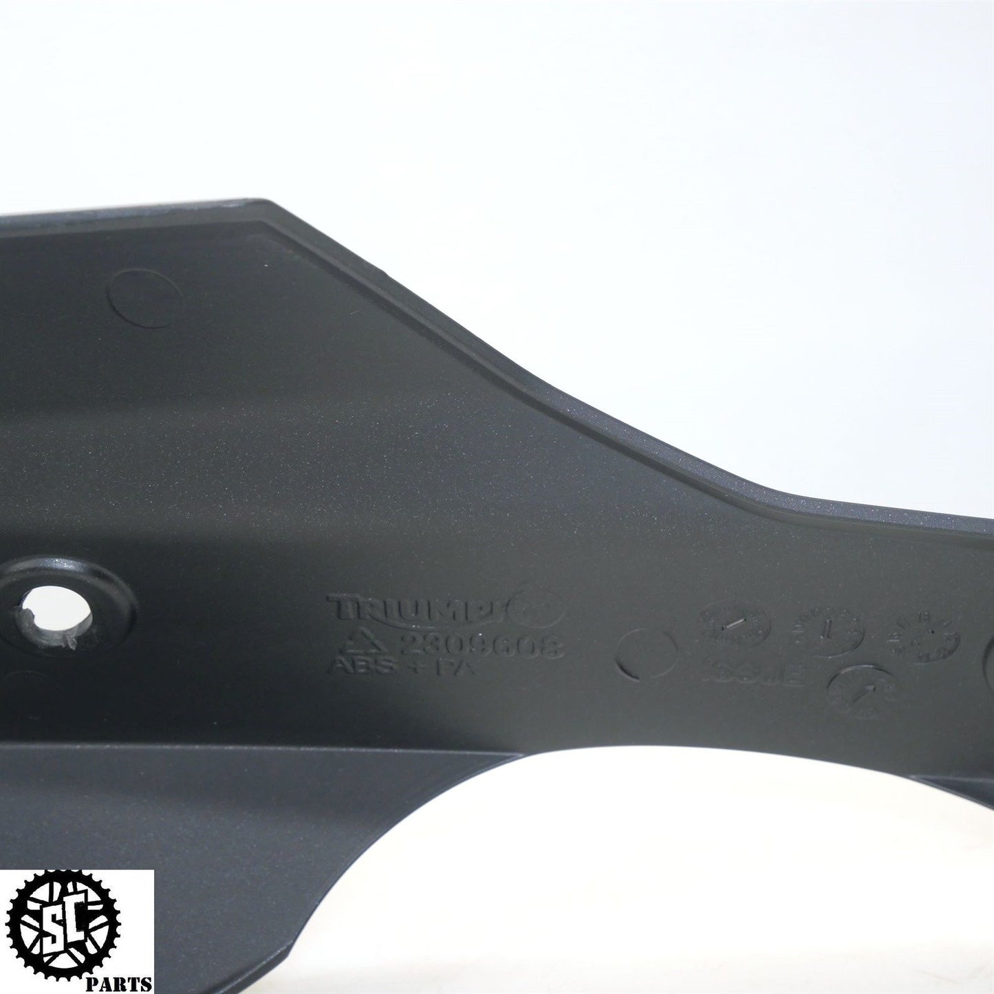 2015 TRIUMPH STREET TRIPLE 675 LOWER FAIRING UNDER BELLY PAN T22