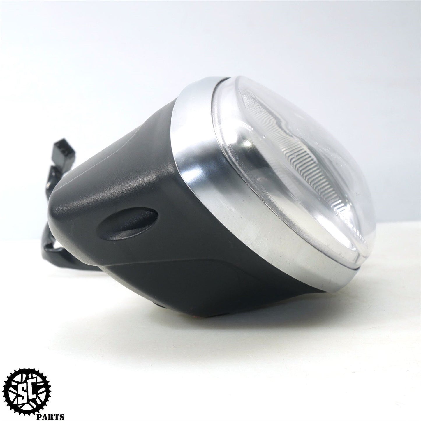 2015 TRIUMPH STREET TRIPLE 675 HEADLIGHT OEM T22