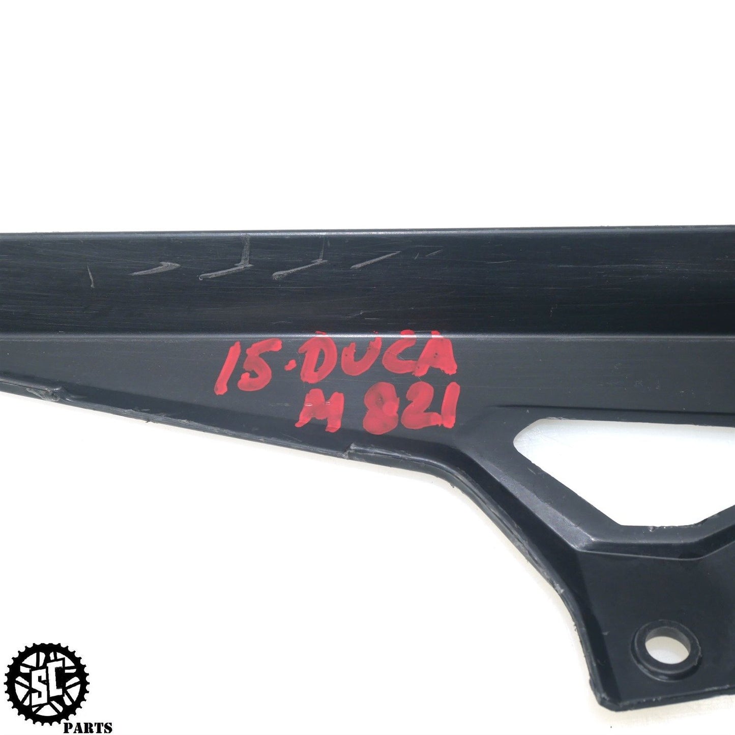 2015 DUCATI MONSTER 821 REAR FENDER CHAIN GUARD D28