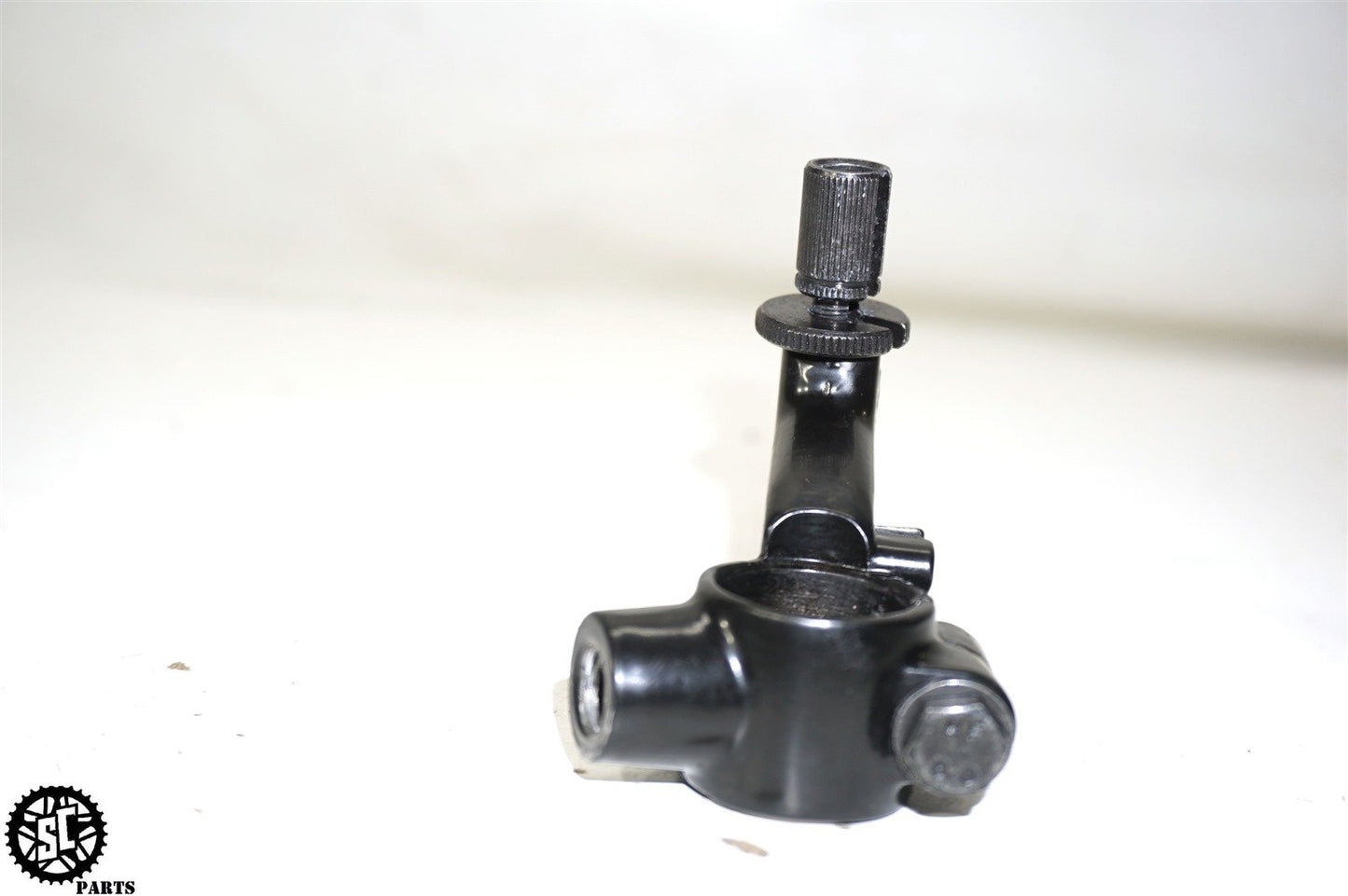 2018-2021 HUSQVARNA VITPILEN 401 CLUTCH PERCH CABLE BRACKET