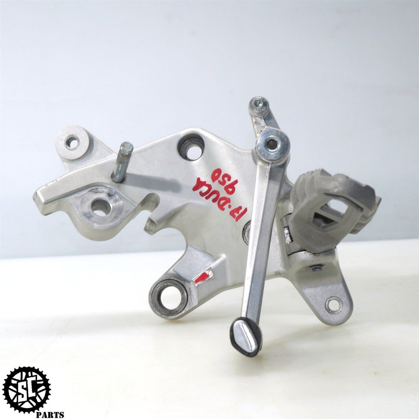 2017-2021 DUCATI MULTISTRADA 950 LEFT REARSET FRONT FOOT PEG SHIFTER PEDAL D13