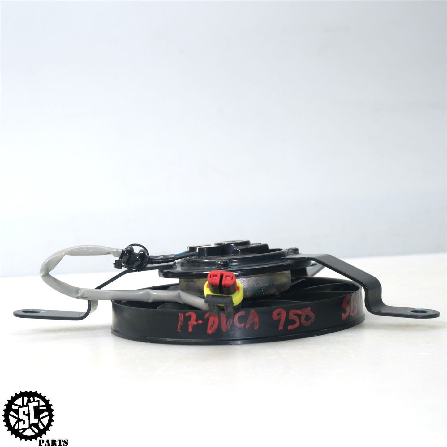 2017-2021 DUCATI MULTISTRADA 950 LEFT RADIATOR FAN D13