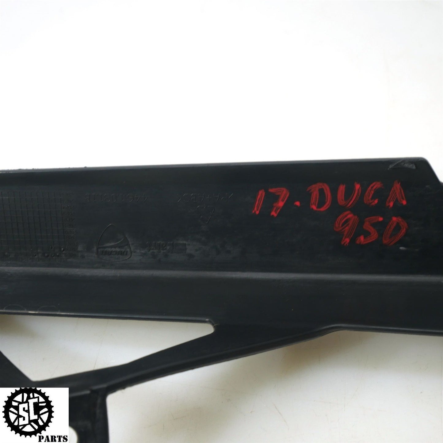 2017-2021 DUCATI MULTISTRADA 950 CHAIN GUARD D13