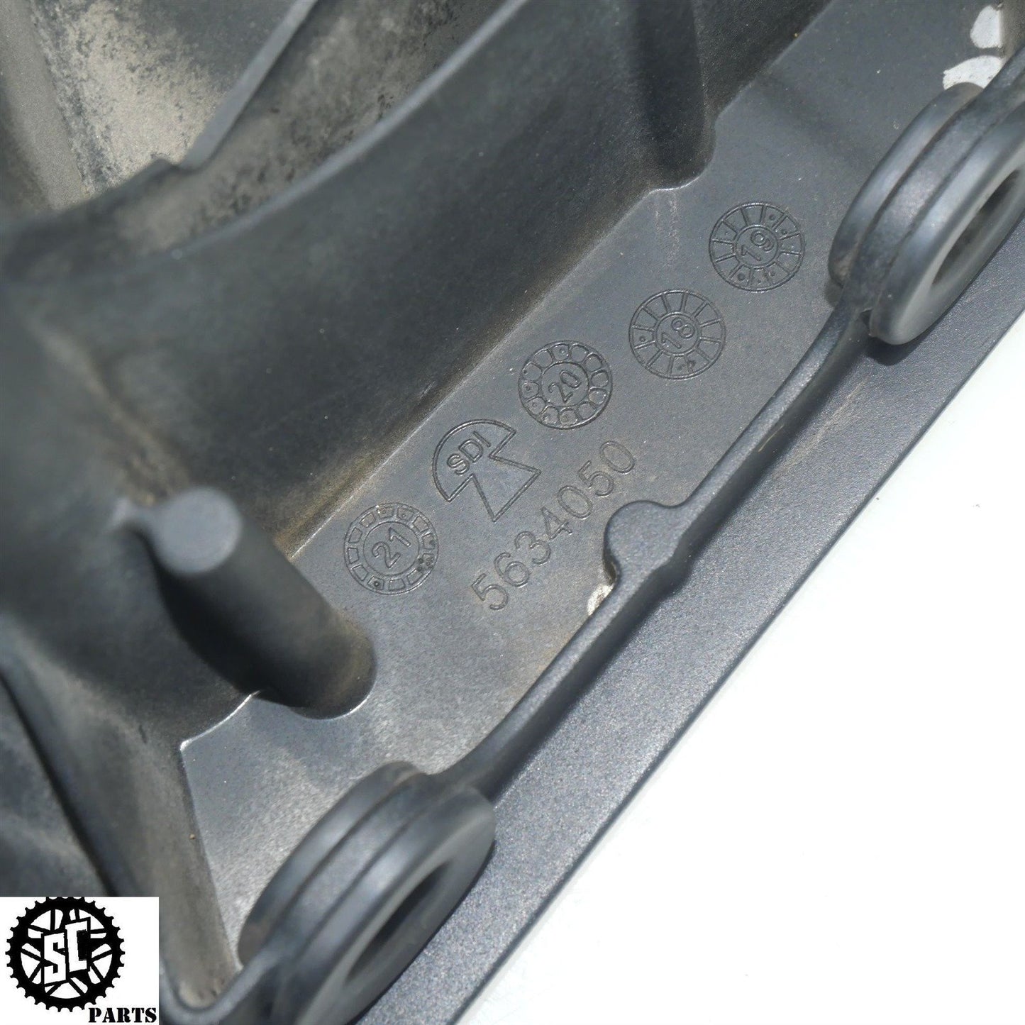 2022 INDIAN CHALLENGER FRONT PULLEY SPROCKET COVER HD48