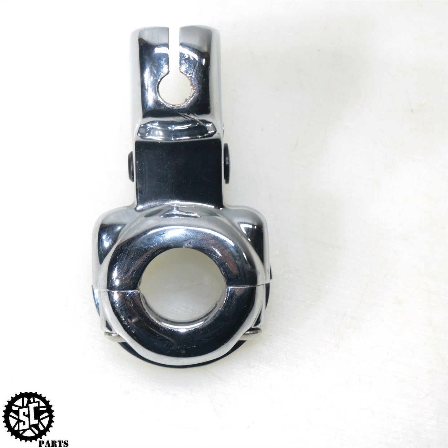 2013 HARLEY DAVIDSON STREET GLIDE CLUTCH PERCH CABLE BRACKET CHROME HD13