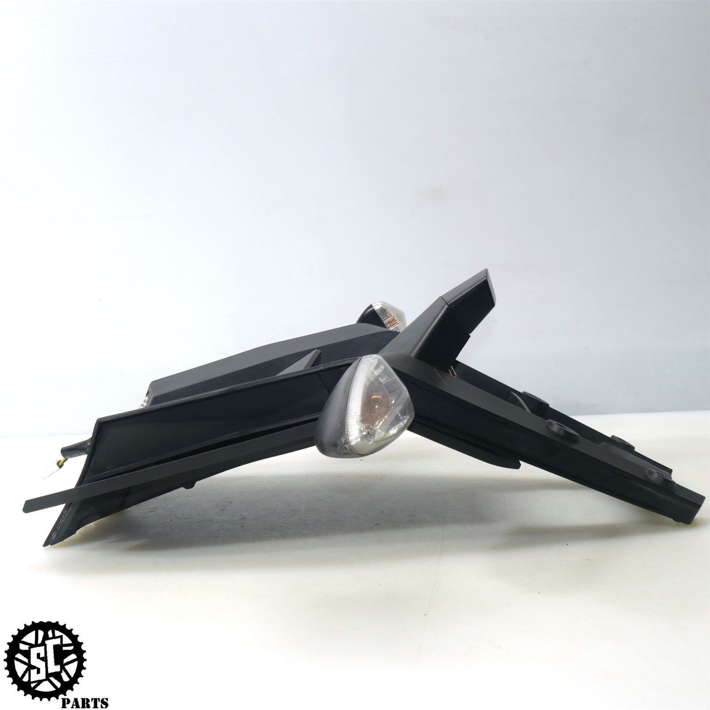 2017 KTM 1290 SUPER DUKE GT LICENSE PLATE BRACKET FENDER TURN SIGNAL M05
