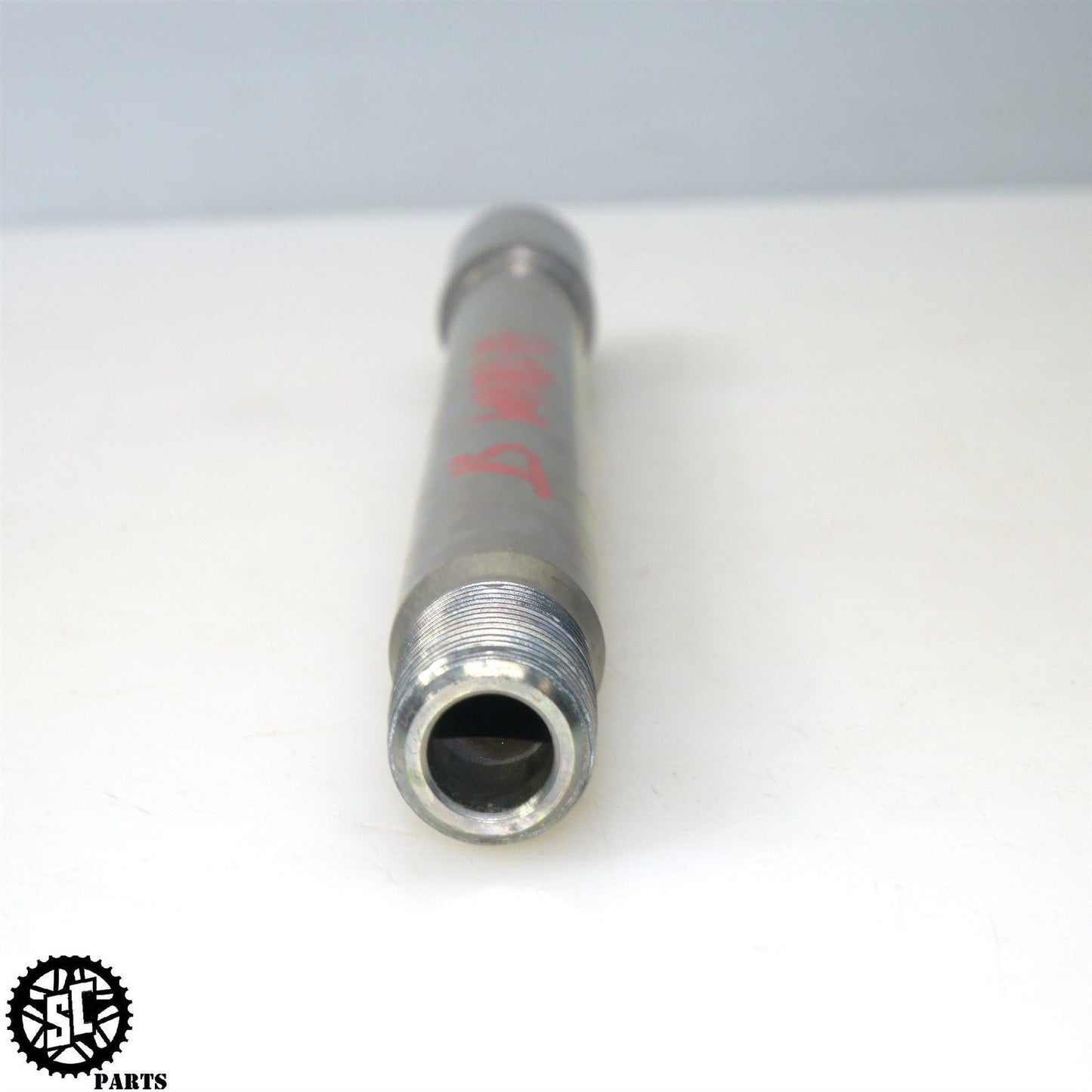 20-22 TRIUMPH STREET TRIPLE R 765 FRONT WHEEL AXLE BOLT T28