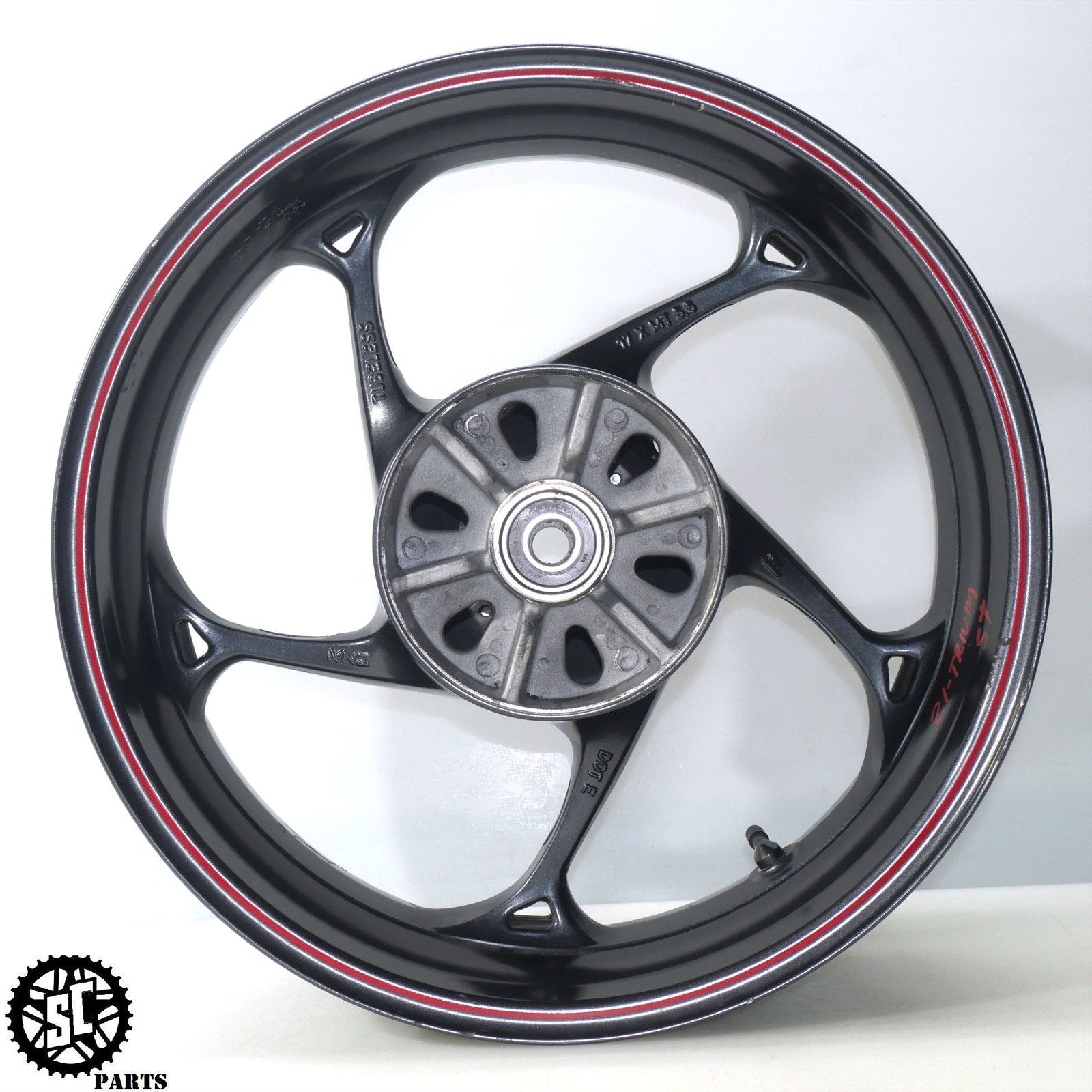 20-22 TRIUMPH STREET TRIPLE R 765 REAR WHEEL RIM SB T28