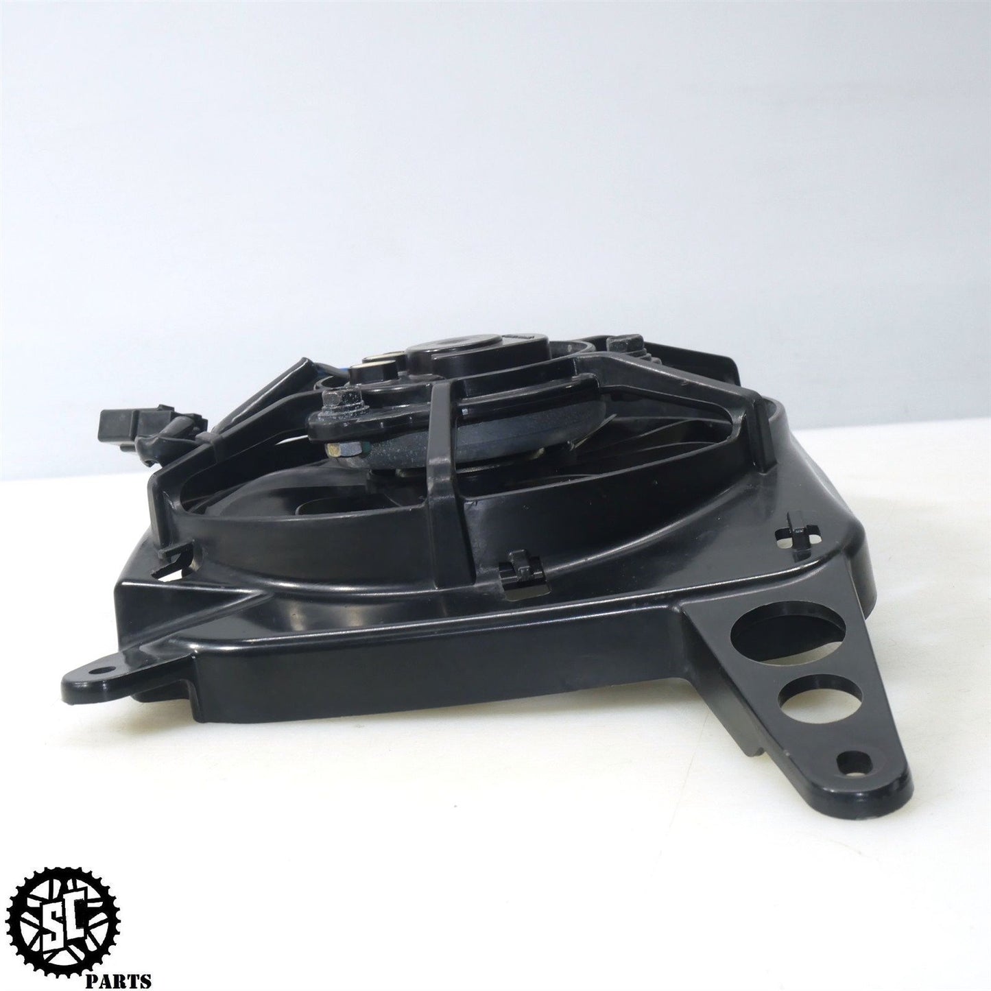 20-22 TRIUMPH STREET TRIPLE R 765 RADIATOR COOLING FAN T28