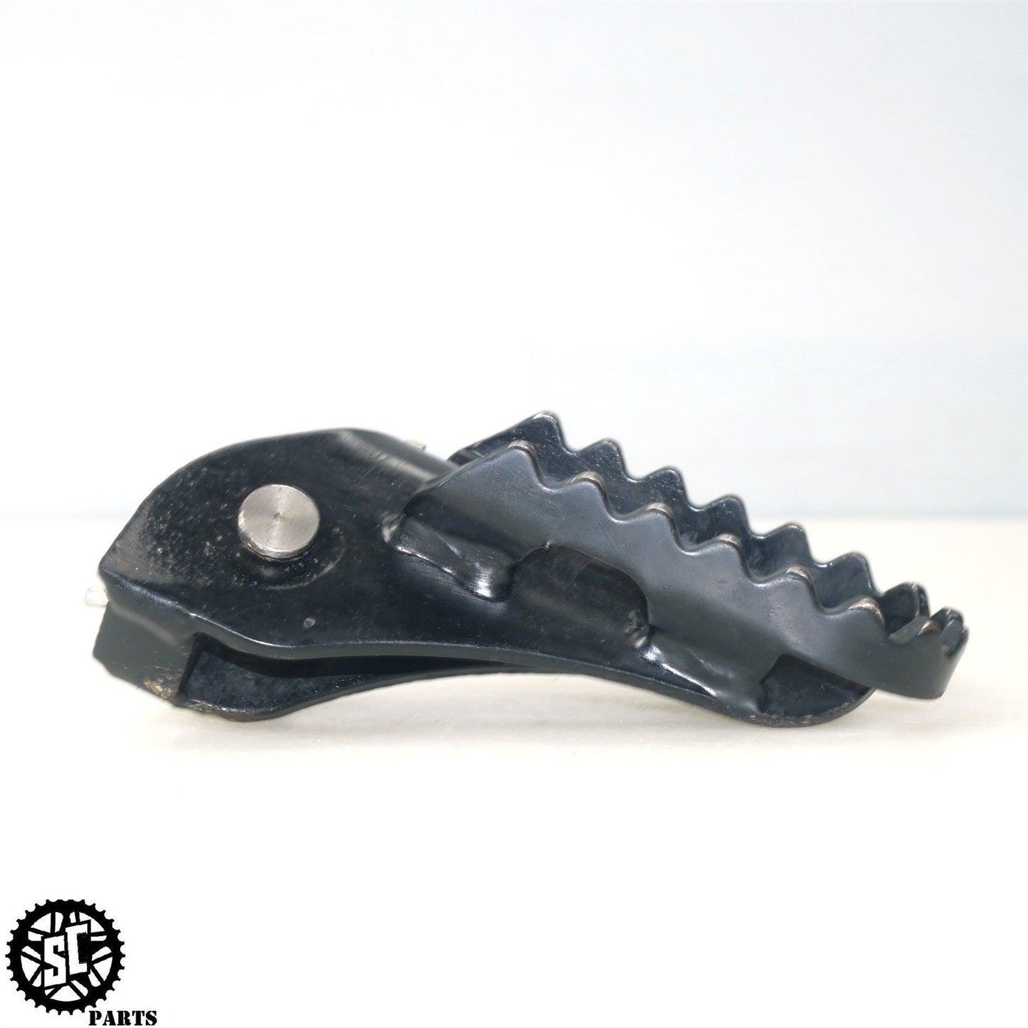 13-18 BMW F700 GS FRONT FOOT PEG LEFT RIGHT B34