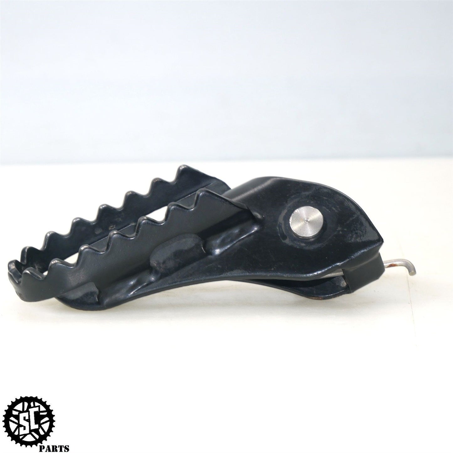 13-18 BMW F700 GS FRONT FOOT PEG LEFT RIGHT B34