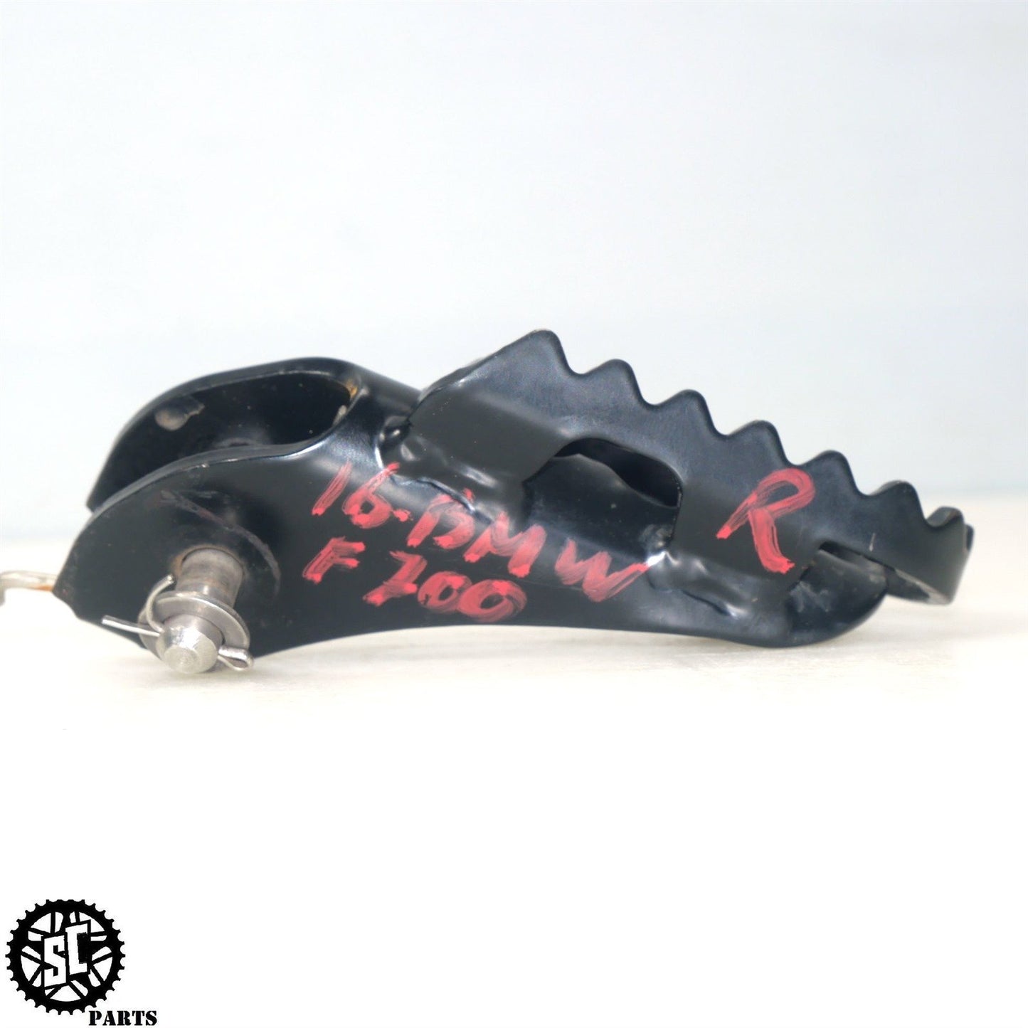 13-18 BMW F700 GS FRONT FOOT PEG LEFT RIGHT B34