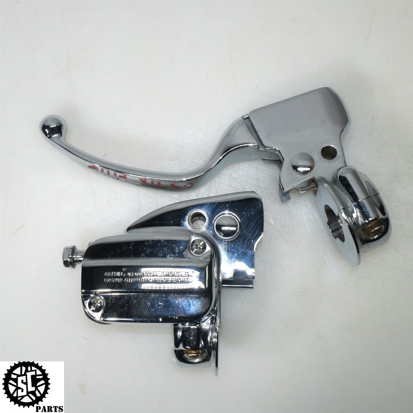 09-21 HARLEY DAVIDSON ELECTRA GLIDE FRONT BRAKE MASTER CYLINDER CHROME H46